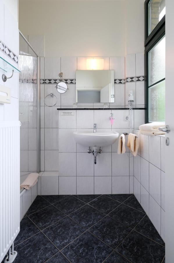 Gutshaus Redewisch Hotel & Restaurant Boltenhagen  Εξωτερικό φωτογραφία