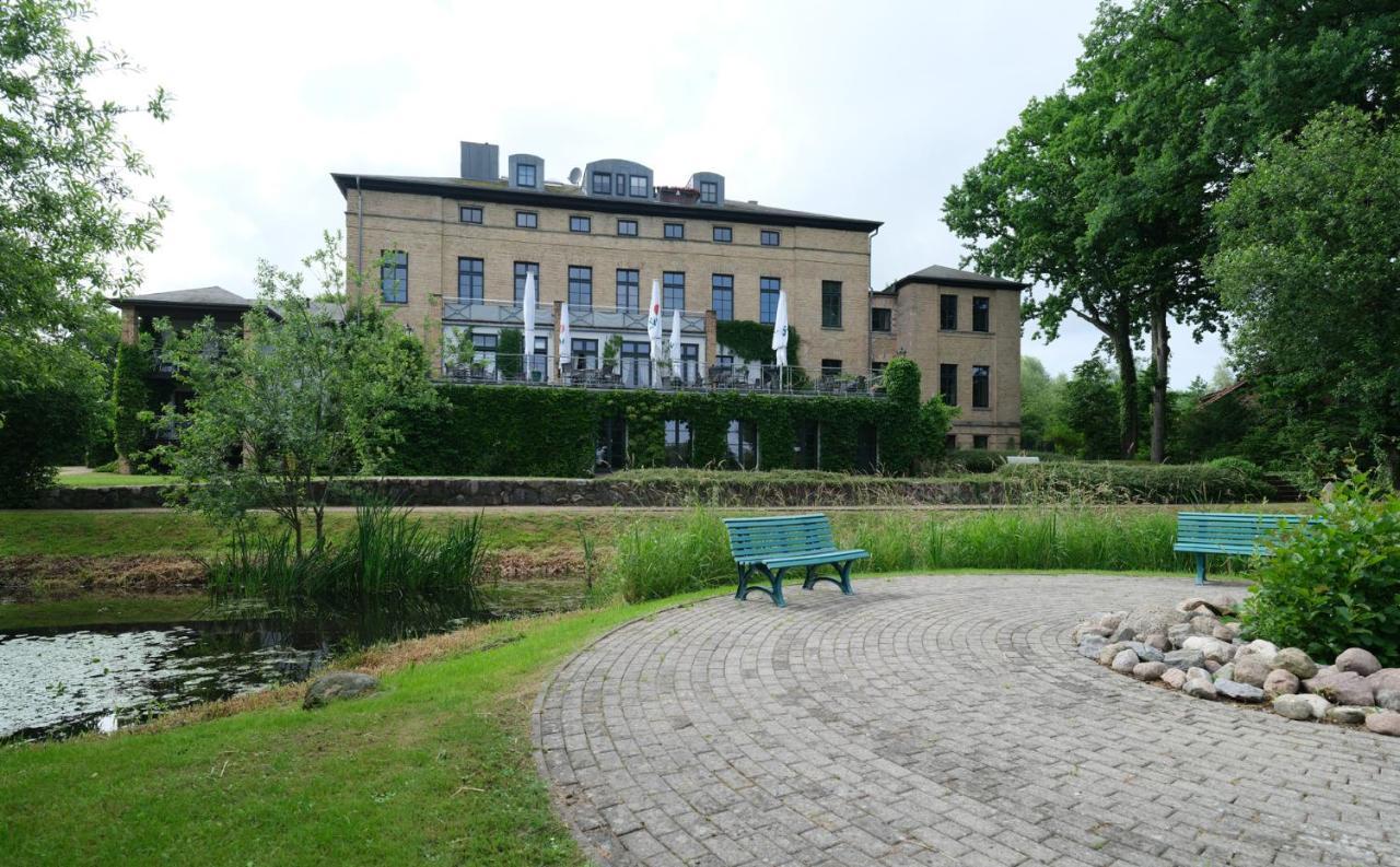 Gutshaus Redewisch Hotel & Restaurant Boltenhagen  Εξωτερικό φωτογραφία