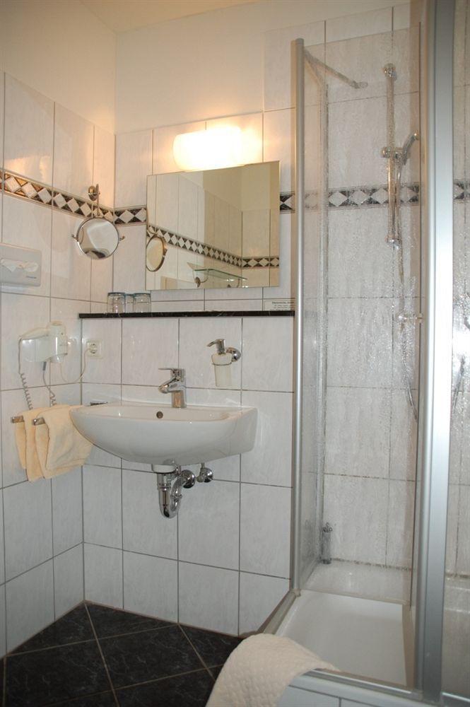 Gutshaus Redewisch Hotel & Restaurant Boltenhagen  Εξωτερικό φωτογραφία