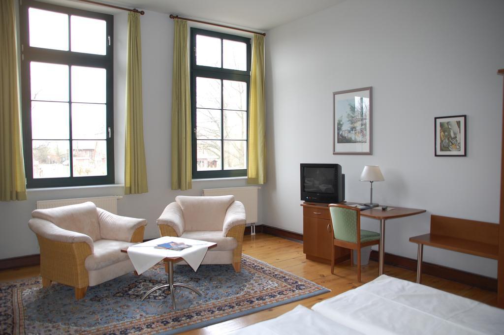 Gutshaus Redewisch Hotel & Restaurant Boltenhagen  Εξωτερικό φωτογραφία